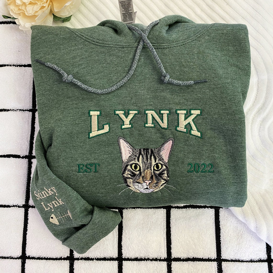 Personalized Embroidered Pet Face and Name Est Sweatshirt for Pet Lovers