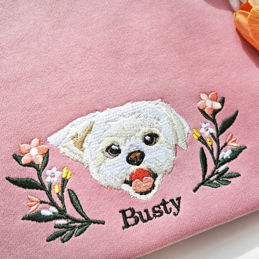 Embroidered Pet Face and Name Wreath Sweatshirt Christmas Gift For Pet Lovers